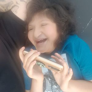 Meet your Posher, Luis